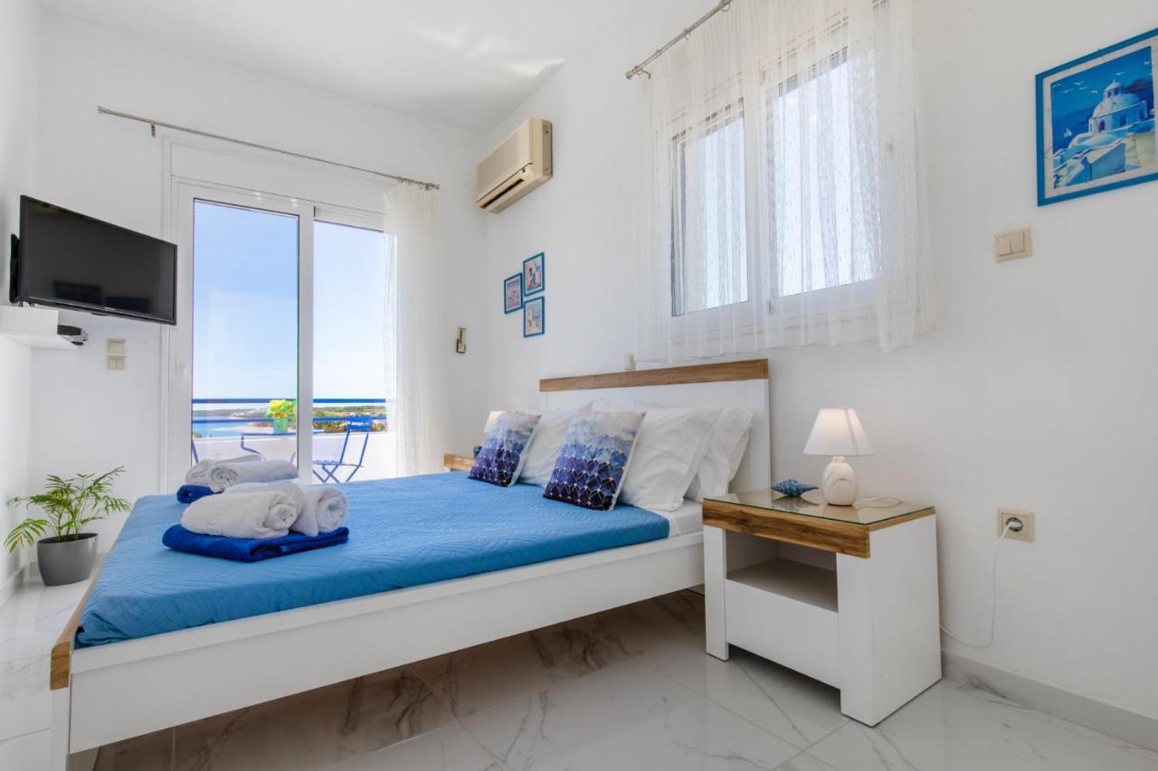White Blue Villa Lakhania Ngoại thất bức ảnh