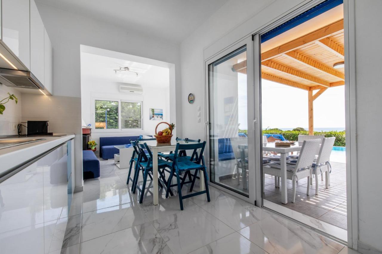 White Blue Villa Lakhania Ngoại thất bức ảnh